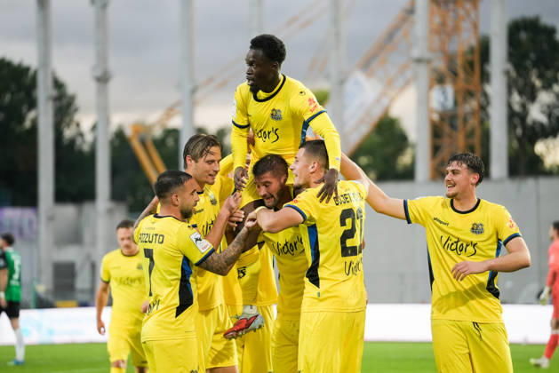 Germany 3rd Division 2026–2027, Matchday 6: SC Preußen Münster vs. 1 FC Saarbrücken, Wednesday, September 16, 2026, LVM Preußenstadion, Münster, North Rhine-Westphalia, Germany—Goal celebrations, joy, emotions, team—Goal making it 0–2 by Kelsey Owusu, 1 FC Saarbrücken, 31 Copyright: xMerlexKölkingx