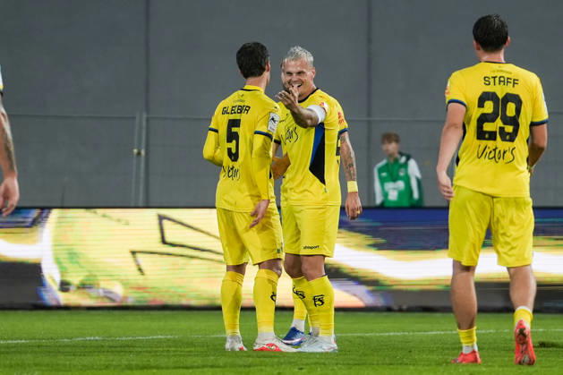 Germany 3rd Division 2026–2027, Matchday 6: SC Preußen Münster vs. 1 FC Saarbrücken, Wednesday, September 16, 2026, LVM Preußenstadion, Münster, North Rhine-Westphalia, Germany; Goal celebration, joy, emotions, team; Goal to make it 1–3 by Florian Pick (1 FC Saarbrücken); No. 20 points to Kelsey Owusu (1 FC Saarbrücken); No. 31 assist Copyright: xMerlexKölkingx