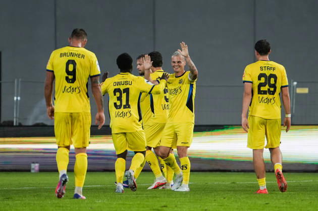Germany 3rd Division 2026–2027, Matchday 6: SC Preußen Münster vs. 1 FC Saarbrücken, Wednesday, September 16, 2026, LVM Preußenstadion, Münster, North Rhine-Westphalia, Germany; Goal celebration, joy, emotions, team; Goal to make it 1–3 by Florian Pick (1 FC Saarbrücken), 20 Kelsey Owusu (1 FC Saarbrücken), 31 Copyright: xMerlexKölkingx