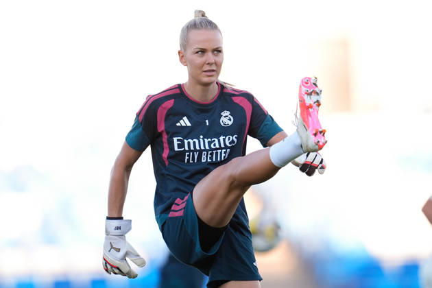 September 19, 2026, Valdebebas, Madrid, Spain: Merle Frohms of Real Madrid CF warms up during the Spanish Women League, Liga F, football match between Real Madrid and Valencia CF at Alfredo Di Stefano stadium on September 19, 2026, in Valdebebas, Madrid, Spain. Real Madrid V Valencia CF - Liga F - ZUMAa181 20260919_zaa_a181_296 Copyright: xDennisxAgyemanx