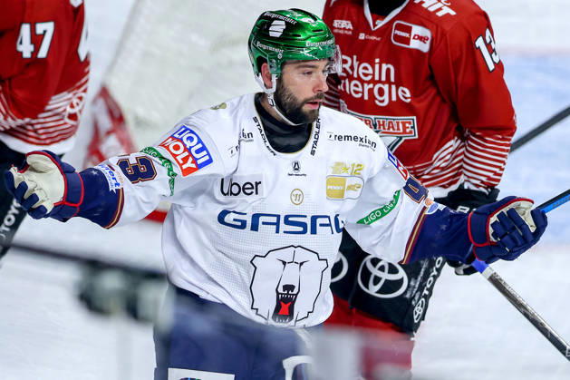 September 25, 2026, Ice hockey, DEL, Kölner Haie vs. Eisbären Berlin, Matchday 3, 2026–27 season, Lanxess Arena, Cologne; Celebration after the goal that made it 4–3, scored by Andreas Eder; Eisbären Berlin 43, North Rhine-Westphalia, Germany