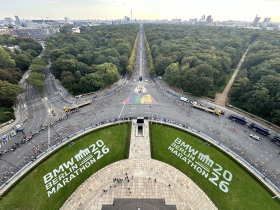52 Berlin Marathon 2026 ** FOR EDITORIAL PURPOSES ONLY ** EDITORIAL USE ONLY ** p About 56,000 people take part in the Berlin Marathon Germany Berlin Berlin Copyright JörgxCarstensen Copyright: JörgxCarstensen doc87s3wk65qjoqew2sa68 ,EDITORIAL USE ONLY Copyright: JörgxCarstensen