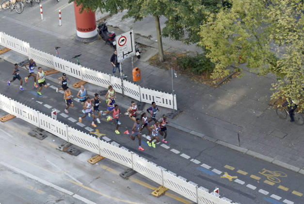 km 13, BVG Construction Site Women s Obstacle Course Top Runners Women s Top Runners