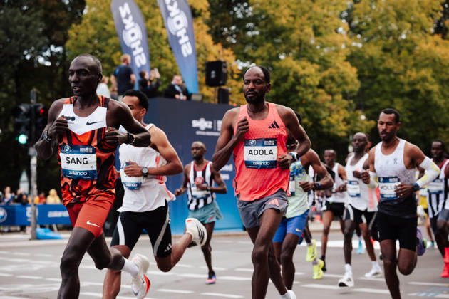 27.09.26, BMW Berlin Marathon 2026, Berlin Guye Adola (ETH) on the track running Berlin Berlin BE Deutschland