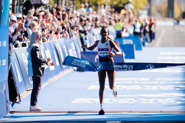 27.09.26, BMW Berlin Marathon 2026, Berlin Tigst Assefa (ETH) winning the BMW Berlin Marathon women Berlin Berlin BE Deutschland