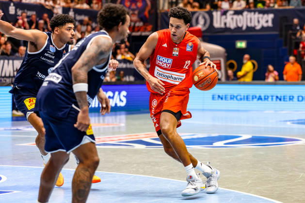 Michael Rataj, Ratiopharm Ulm, 12 on the ball, GER, Syntainics MBC vs. Ratiopharm Ulm, Basketball, 1st Bundesliga, Matchday 4, 2026–2027 season, October 3, 2026, GER, Syntainics MBC vs. Ratiopharm Ulm, Basketball, 1st Bundesliga, Matchday 4, 2026–2027 Season, October 3, 2026, Weissenfels Copyright: xEibner-Pressefoto LauraxRoemerx EP_LRR