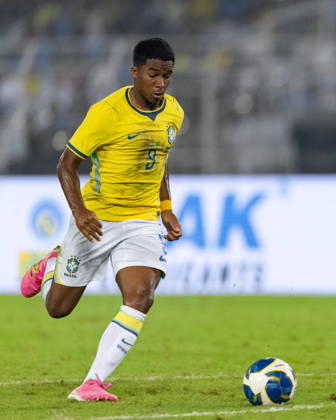 KOLKATA, INDIA - OCTOBER 3: Endrick Felipe Moreira de Sousa of Brazil controls the ball during friendly match between India and Brazil at the Vivekananda Yuba Bharati Krirangan (VYBK) Stadium in Kolkata, India on 3rd October, 2026 Copyright: xUnnatixNaidux Sportspressphoto_SPR245222