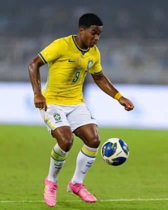 KOLKATA, INDIA - OCTOBER 3: Endrick Felipe Moreira de Sousa of Brazil controls the ball during friendly match between India and Brazil at the Vivekananda Yuba Bharati Krirangan (VYBK) Stadium in Kolkata, India on 3rd October, 2026 Copyright: xUnnatixNaidux Sportspressphoto_SPR245213