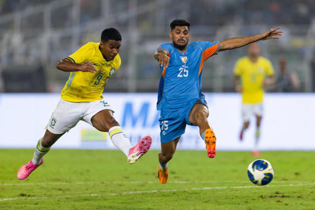 KOLKATA, INDIA - OCTOBER 3: Endrick Felipe Moreira de Sousa of Brazil and Mehtab Singh of India duel for the ball during friendly match between India and Brazil at the Vivekananda Yuba Bharati Krirangan (VYBK) Stadium in Kolkata, India on 3rd October, 2026 Copyright: xUnnatixNaidux Sportspressphoto_SPR245226
