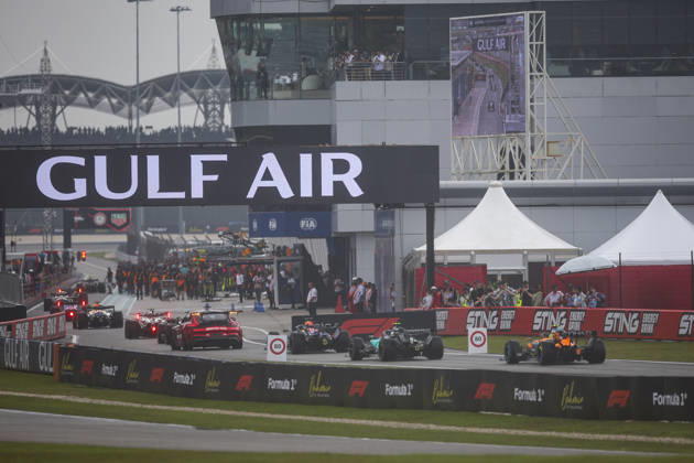 F1 - BAHRAIN GRAND PRIX IN MALAYSIA 2026 Race suspended, cars entering in the pit lane, Safety car, 12 KIMI ANTONELLI Andrea (ita), Mercedes AMG F1 Team W17, action during the 2026 Formula 1 Bahrain Grand Prix in Malaysia, 16th round of the 2026 Formula One World Championship, WM, Weltmeisterschaft from October 2 to 4, 2026 on the Sepang International Circuit, in Sepang, Malaysia - SepangMalaysia Copyright: xXavixBonillax