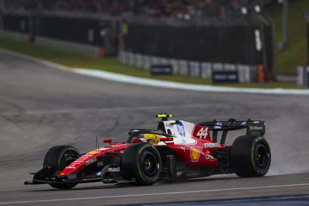 F1 - BAHRAIN GRAND PRIX IN MALAYSIA 2026 44 HAMILTON Lewis (gbr), Scuderia Ferrari SF-26, action during the 2026 Formula 1 Bahrain Grand Prix in Malaysia, 16th round of the 2026 Formula One World Championship, WM, Weltmeisterschaft from October 2 to 4, 2026 on the Sepang International Circuit, in Sepang, Malaysia - SepangMalaysia  Copyright: xANTONINxVINCENTx