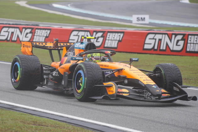 Formula 1 Gulf Air Bahrain Grand Prix in Malaysia 2026 Lando Norris (GBR), McLaren Mastercard F1 Team , MCL40, Car 1 during Formula 1 Gulf Air Bahrain Grand Prix in Malaysia 2026 on October 4., 2026 in Sepang International Circuit, Sepang, Malaysia Zsombor Toth Sepang Sepang International Circuit Selangor Malaysia Copyright: xZsomborxTothx