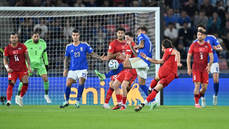 Italy v Turkiye - UEFA Nations League BOLOGNA, ITALY - OCTOBER 5: Players in action during the UEFA Nations League Group A1 match between Italy and Turkiye at Stadio Renato Dall Ara in Bologna, Italy on October 5, 2026. Mustafa Yalcin Anadolu Bologna Italy. Editorial use only. Please get in touch for any other usage.  Copyright: x2026xAnadoluxMustafaxYalcinx