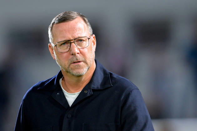Coach Sascha Hildmann, Head Coach, Regensburg; Single shot, Action, 10 06 2026, Unterhaching, Germany; Soccer; BFV Association Cup; Quarterfinals; SpVgg Unterhaching vs. SSV Jahn Regensburg xslx