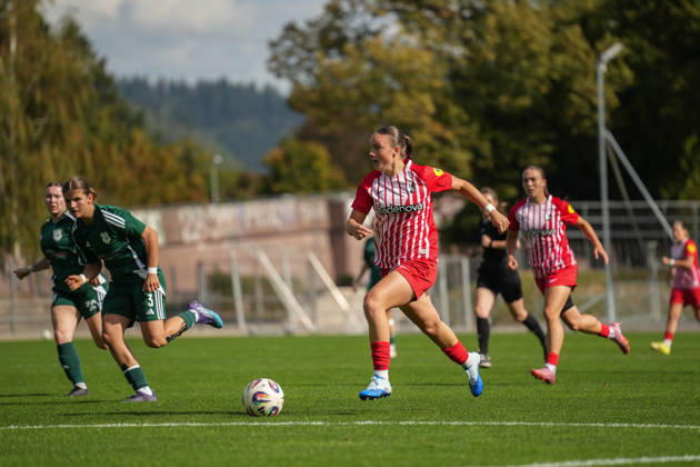 Germany, Freiburg, Women s Regional League South 2026-27: SC Freiburg U20 vs. SC Dortelweil, Johanna Hebben (SC Freiburg), 16 Copyright: xMirjamxGeigerx
