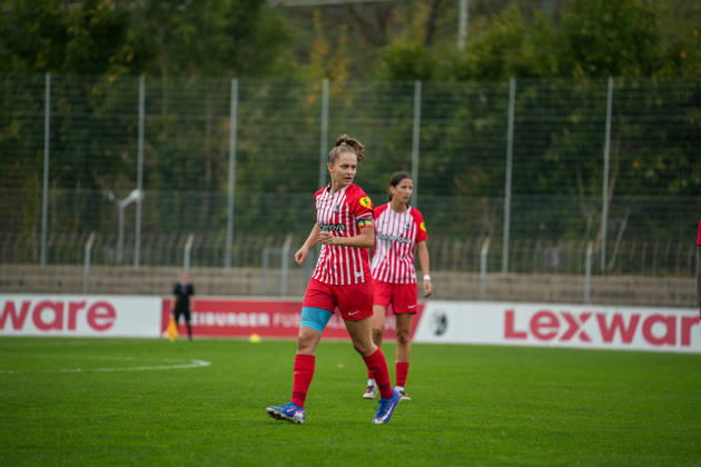 Germany, Freiburg, Women s Regional League South 2026-27: SC Freiburg U20 vs. SC Dortelweil, Juliane Hess (SC Freiburg), 26 Copyright: xMirjamxGeigerx