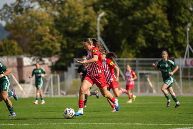 Germany, Freiburg, Women s Regional League South 2026-27: SC Freiburg U20 vs. SC Dortelweil, Johanna Hebben (SC Freiburg), 16 Copyright: xMirjamxGeigerx