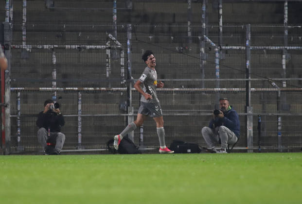 Soccer, Men s, Toto Cup, Quarterfinals, 2026–2027 Season, SpVgg Unterhaching vs. SSV Jahn Regensburg, Sportpark Unterhaching 0–1 (goal by Marco Wörner), SSV Jahn Regensburg goal, celebration