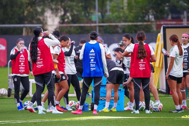 Football, women, Mexico national team, training