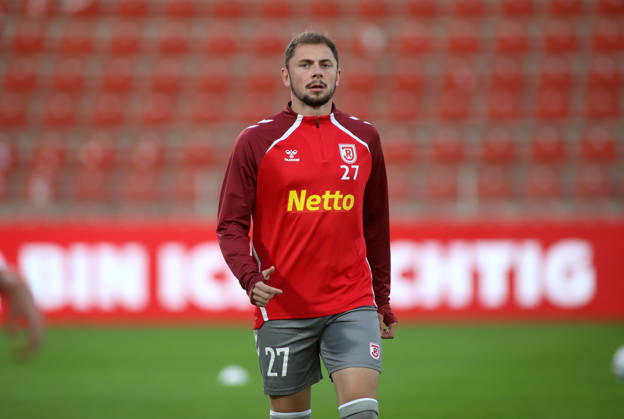 Soccer, Men s, Toto Cup, Quarterfinals, 2026–2027 Season, SpVgg Unterhaching vs. SSV Jahn Regensburg, Sportpark Unterhaching: Lucas Hermes of SSV Jahn Regensburg warming up