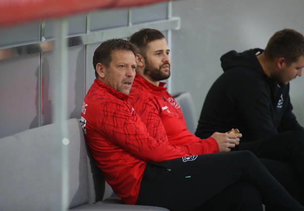 Soccer, Men s, Toto Cup, Quarterfinals, 2026–2027 Season, SpVgg Unterhaching vs. SSV Jahn Regensburg, Sportpark Unterhaching; Holger Seitz, SpVgg Unterhaching coach, seated on the bench