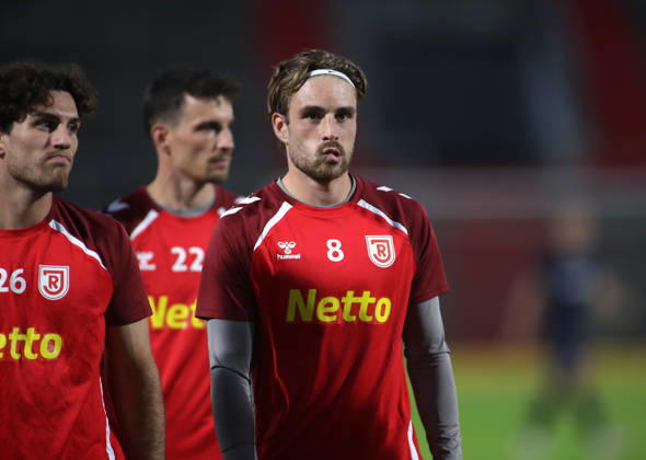 Soccer, Men s, Toto Cup, Quarterfinals, 2026–2027 Season, SpVgg Unterhaching vs. SSV Jahn Regensburg, Sportpark Unterhaching, David Philipp of SSV Jahn Regensburg warming up