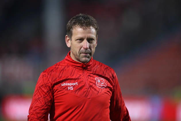 Soccer, Men s, Toto Cup, Quarterfinals, 2026–2027 Season, SpVgg Unterhaching vs. SSV Jahn Regensburg, Sportpark Unterhaching, Holger Seitz, SpVgg Unterhaching Coach, Head, Upper Body