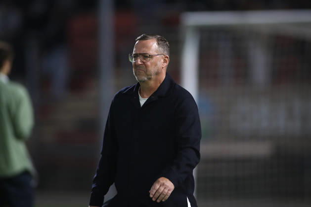 Soccer, Men s, Toto Cup, Quarterfinals, 2026–2027 Season, SpVgg Unterhaching vs. SSV Jahn Regensburg, Sportpark Unterhaching, Sascha Hildmann, SSV Jahn Regensburg Coach, Head, Upper Body