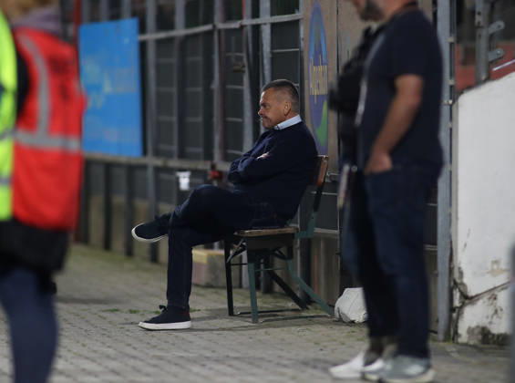 Soccer, Men s, Toto Cup, Quarterfinals, 2026–2027 Season, SpVgg Unterhaching vs. SSV Jahn Regensburg, Sportpark Unterhaching; Manfred Schwabl, President of SpVgg Unterhaching, seated, pensive, dissatisfied; facial expressions, corners of the mouth, facial expression