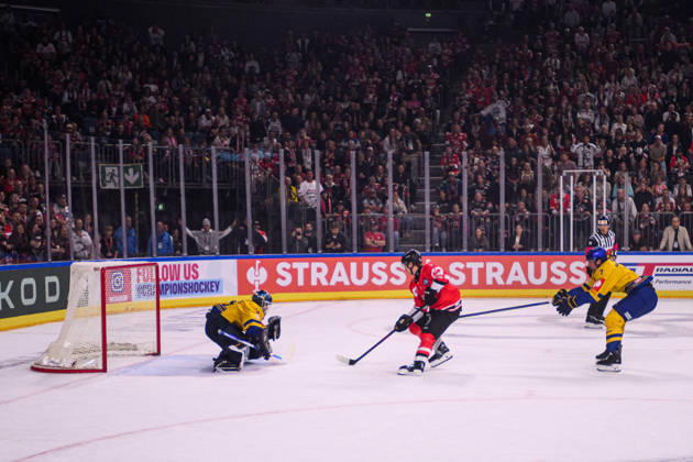 COLOGNE, GERMANY - 7 OCTOBER, 2026: - The Champions Hockey League match Koelner Haie vs. Herning Blue Fox at LANXESS arena. Copyright: xVitaliixKliuievx