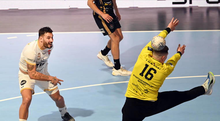 PARTIZAN vs VESZPREM HUGO DESCAT, handball player of Veszprem, during the EHF Champions League against Partizan Belgrade, at Aleksandar Nikolic Hall. Belgrade, 07.10.2026. photo: Nebojsa Parausic MN Press HANDBALL, EHF CHAMPIONS LEAGUE, VESZPREM, PARTIZAN Belgrade Aleksandar Nikolic Hall Serbia Copyright: xNebojsaxParausicx xMNxPressx