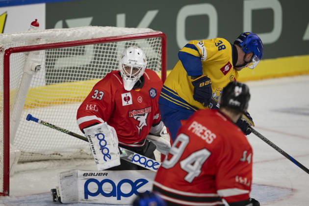 CHL Cologne Sharks vs. Herning Blue Fox, Cologne, October 7, 2026; Nico Wiens, Cologne Sharks, goaltender, 33; CHL Cologne Sharks vs. Herning Blue Fox on October 7, 2026, at the Lanxess Arena in Cologne, Germany Copyright: xBEAUTIFULxSPORTS AndreasxDickx