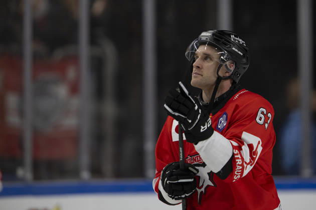 CHL Cologne Sharks vs. Herning Blue Fox, Cologne, October 7, 2026; Nico Wiens, Cologne Sharks, goaltender, 33; CHL Cologne Sharks vs. Herning Blue Fox on October 7, 2026, at the Lanxess Arena in Cologne, Germany Copyright: xBEAUTIFULxSPORTS AndreasxDickx