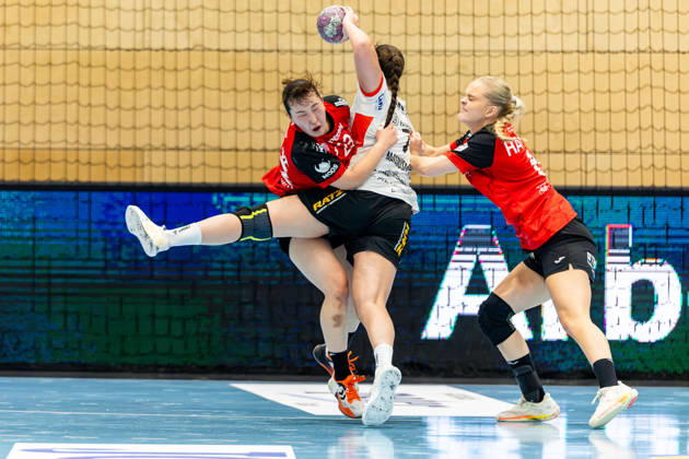 October 7, 2026, GER, Women s Handball, 2026–2027 Season, Alsco 1 Bl, Matchday 5, Thüringer HC vs. HSG Blomberg Lippe, Natsuki Aizawa, Thüringer HC, 23, Diana Doegg Magnusdottir, HSG Blomberg Lippe, Alfa Bra Oddsdottir Hagalin, Thüringer HC, 6, 99947 Bad Langensalza, Salza, Halle, Mehrz Sports Hall, Thuringia, Germany