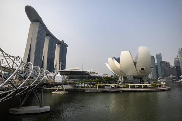 F1 - SINGAPORE GRAND PRIX 2026 Marina Bay Sands, ArtScience Museum, Singapore Skyline, ambiance during the 2026 Formula 1 Singapore Grand Prix, 17th round of the 2026 Formula One World Championship, WM, Weltmeisterschaft from October 9 to 11, 2026 on the Marina Bay Street Circuit, in Singapore, Singapore - SingaporeSingapore  Copyright: xJulienxDelfossex