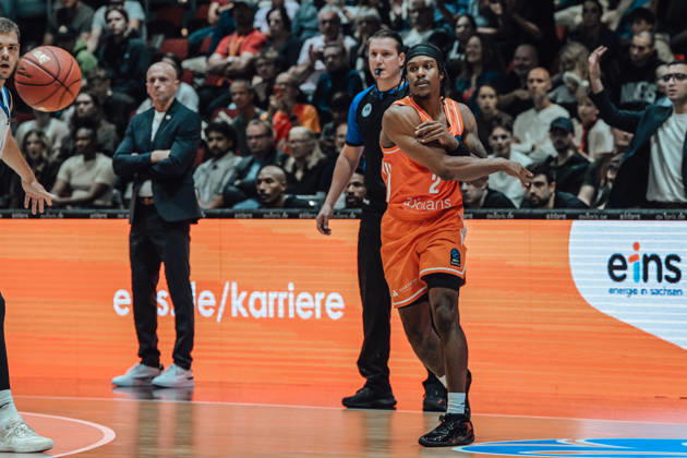 Game Day 2 of the Basketball Eurocup: Niners Chemnitz vs. Klaipedos Neptunas, October 7, 2026, starting at 7:00 p.m., Chemnitz, Chemnitz Arena. In Photo 02: Stefan Smith. Eurocup Basketball Matchday 2: Niners Chemnitz vs. Klaipedos Neptunas. Chemnitz, Saxony, Germany Copyright: xEHLxMedia MichelxKöhlerx 20262709-Niners-Chemnitz-Klaipeda-Neptunas-011