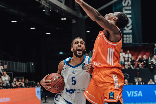 Game Day 2 of the Basketball Eurocup: Niners Chemnitz vs. Klaipedos Neptunas, October 7, 2026, starting at 7:00 p.m., Chemnitz, Chemnitz Arena. In the photo: Yannick Franke, 01 Phlandrous Fleming Jr. Game Day 2 of the Basketball Eurocup: Niners Chemnitz vs. Klaipedos Neptunas, Chemnitz, Saxony, Germany Copyright: xEHLxMedia MichelxKöhlerx 20262709-Niners-Chemnitz-Klaipeda-Neptunas-020