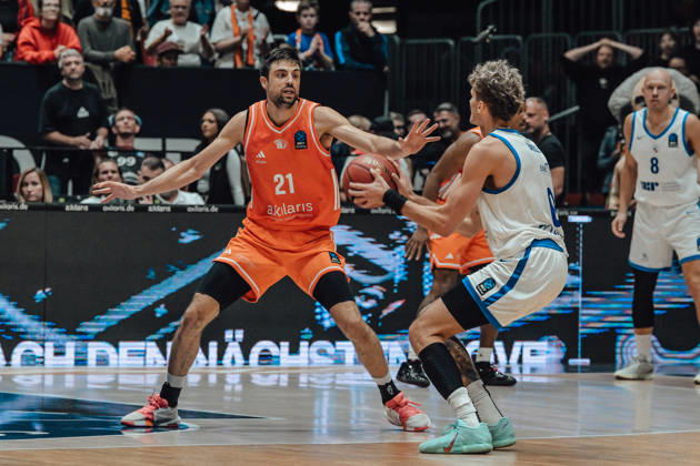 Game Day 2 of the Basketball Eurocup: Niners Chemnitz vs. Klaipedos Neptunas, October 7, 2026, starting at 7:00 p.m., Chemnitz, Chemnitz Arena. Pictured: No. 21 Arnas Berucka, 05 Yannick Franke, Matchday 2 of the Basketball Eurocup: Niners Chemnitz vs. Klaipedos Neptunas, Chemnitz, Saxony, Germany Copyright: xEHLxMedia MichelxKöhlerx 20262709-Niners-Chemnitz-Klaipeda-Neptunas-088
