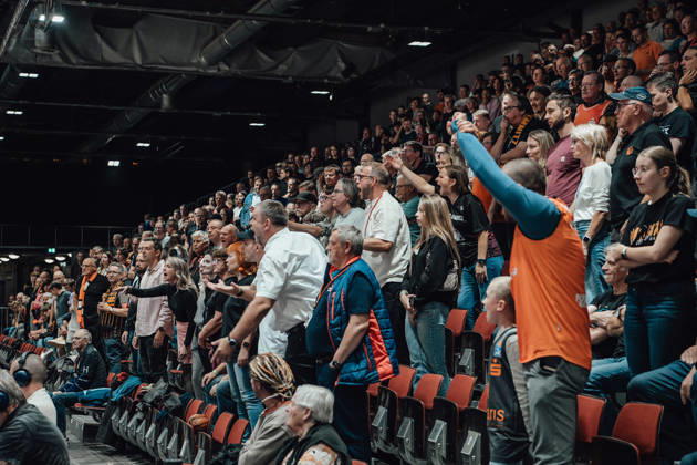 Game Day 2 of the Basketball Eurocup: Niners Chemnitz vs. Klaipedos Neptunas, October 7, 2026, starting at 7:00 p.m., Chemnitz, Chemnitz Arena. Pictured: Fans of the Niners Chemnitz. Matchday 2 of the Basketball Eurocup: Niners Chemnitz vs. Klaipedos Neptunas. Chemnitz, Saxony, Germany Copyright: xEHLxMedia MichelxKöhlerx 20262709-Niners-Chemnitz-Klaipeda-Neptunas-109