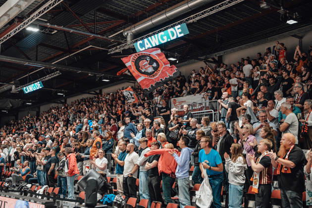 Game Day 2 of the Basketball Eurocup: Niners Chemnitz vs. Klaipedos Neptunas, October 7, 2026, starting at 7:00 p.m., Chemnitz, Chemnitz Arena. Pictured: Fans of the Niners Chemnitz. Matchday 2 of the Basketball Eurocup: Niners Chemnitz vs. Klaipedos Neptunas. Chemnitz, Saxony, Germany Copyright: xEHLxMedia MichelxKöhlerx 20262709-Niners-Chemnitz-Klaipeda-Neptunas-112