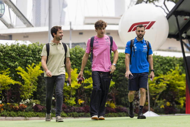 F1 - SINGAPORE GRAND PRIX 2026 COLAPINTO Franco (arg), Alpine F1 Team A526, portrait during the 2026 Formula 1 Singapore Grand Prix, 17th round of the 2026 Formula One World Championship, WM, Weltmeisterschaft from October 9 to 11, 2026 on the Marina Bay Street Circuit, in Singapore, Singapore - SingaporeSingapore  Copyright: xJulienxDelfossex