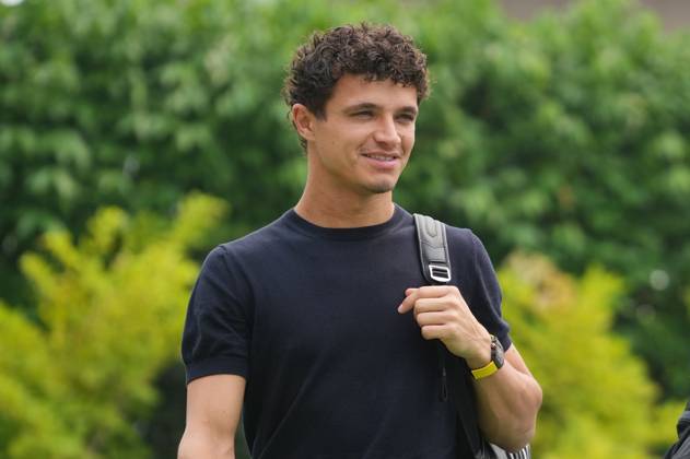 October 8, 2026, Singapore, Singapore: Lando Norris (GBR) (McLaren Mastercard F1 Team) in the paddock of the Formula 1 Singapore Grand Prix 2026 at the Marina Bay Street Circuit. F1 2026: (Paddock) Singapore Grand Prix In Singapore, Singapore - 08 Oct 2026 - ZUMAs197 20261008_aaa_s197_011 Copyright: xLucaxMartinix
