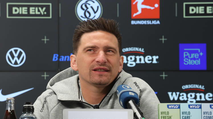 Fußball, 1. BL, SV Elversberg, Pressekonferenz