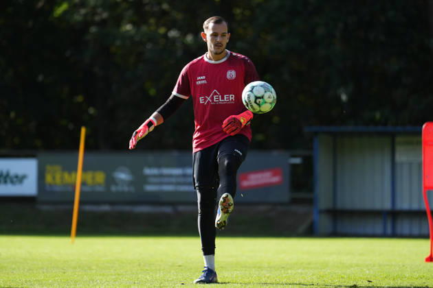 German Soccer, Training Session, 3rd Division, 2026–2027 Season, NVB Campus B, Hänsch Arena Field, SV Meppen, Thursday, October 8, 2026, Morning Training: Noah Oberbeck of SV Meppen, No. 1, is juggling the ball Copyright: xLennxLübbersx