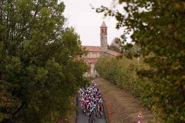 The pack rides during the 110th edition of the Gran Piemonte 2026 a 185 km one day race from Asti to Bra on October 08, 2026, Italy. Copyright: xFabioxFerrari LaPressex