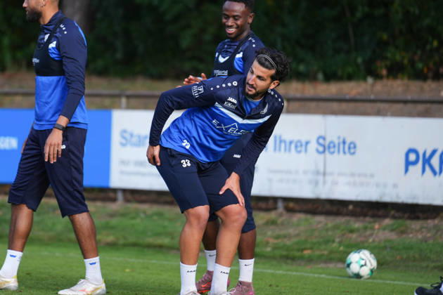German Soccer, Training Session, 3rd Division, 2026–2027 Season, NVB Campus B, Hänsch Arena Field, SV Meppen, Thursday, October 8, 2026, Morning Training Session with Stefan Rankin of SV Meppen, 33, is joking around Copyright: xLennxLübbersx
