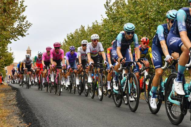 IPA89429256 - Brandon McNulty (USA) riding in the pack during Il Gran Piemonte 2026, a street cycling race in Aqui Terme, Italy, on October 8, 2026  Copyright: xDavidexVaninetti IPAxSportx xx IPA89429256