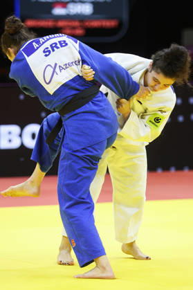 AZERBAIJAN, BAKU - OCTOBER 8, 2026: Madina Taimazova (R) of Russia and Aleksandra Andric of Serbia compete in their -70 kg bout as part of the 2026 World Judo Championships at the National Gymnastics Arena 2026 World Judo Championships In Baku  - ZUMAt113 20261008_zaa_t113_482 Copyright: xMikhailxSinitsynx