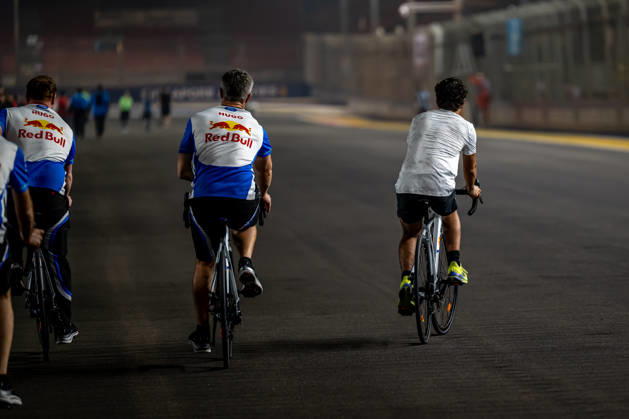 MARINA BAY, SINGAPORE: Arvid Lindblad, racing for the Racing Bulls team during the 2026 Formula 1 Singapore Grand Prix at the Marina Bay Street Circuit in Marina Bay, Singapore