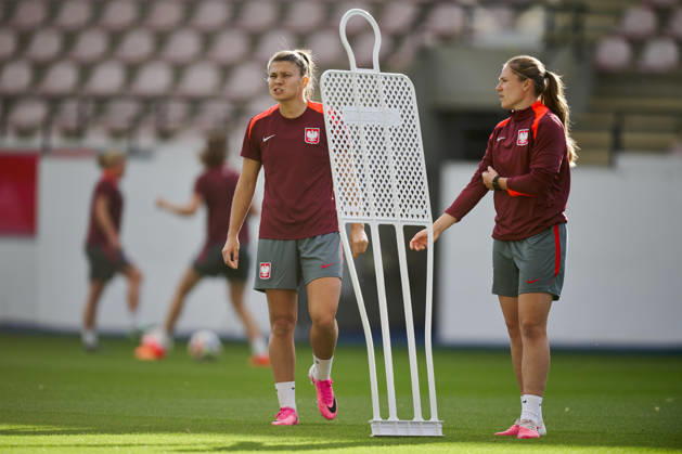 08.10.2026 LEUVEN , PILKA NOZNA KOBIET ( WOMEN S FOOTBALL) TRENING OFICJALNY PRZED POLFINALEM BARAZY MISTRZOSTW SWIATA 2027 TRENING NZ. MARTYNA WIANKOWSKA ALEKSANDRA ZAREMBA FOTO RADOSLAW JOZWIAK CYFRASPORT NEWSPIX.PL --- Newspix.pl  RA2_6230